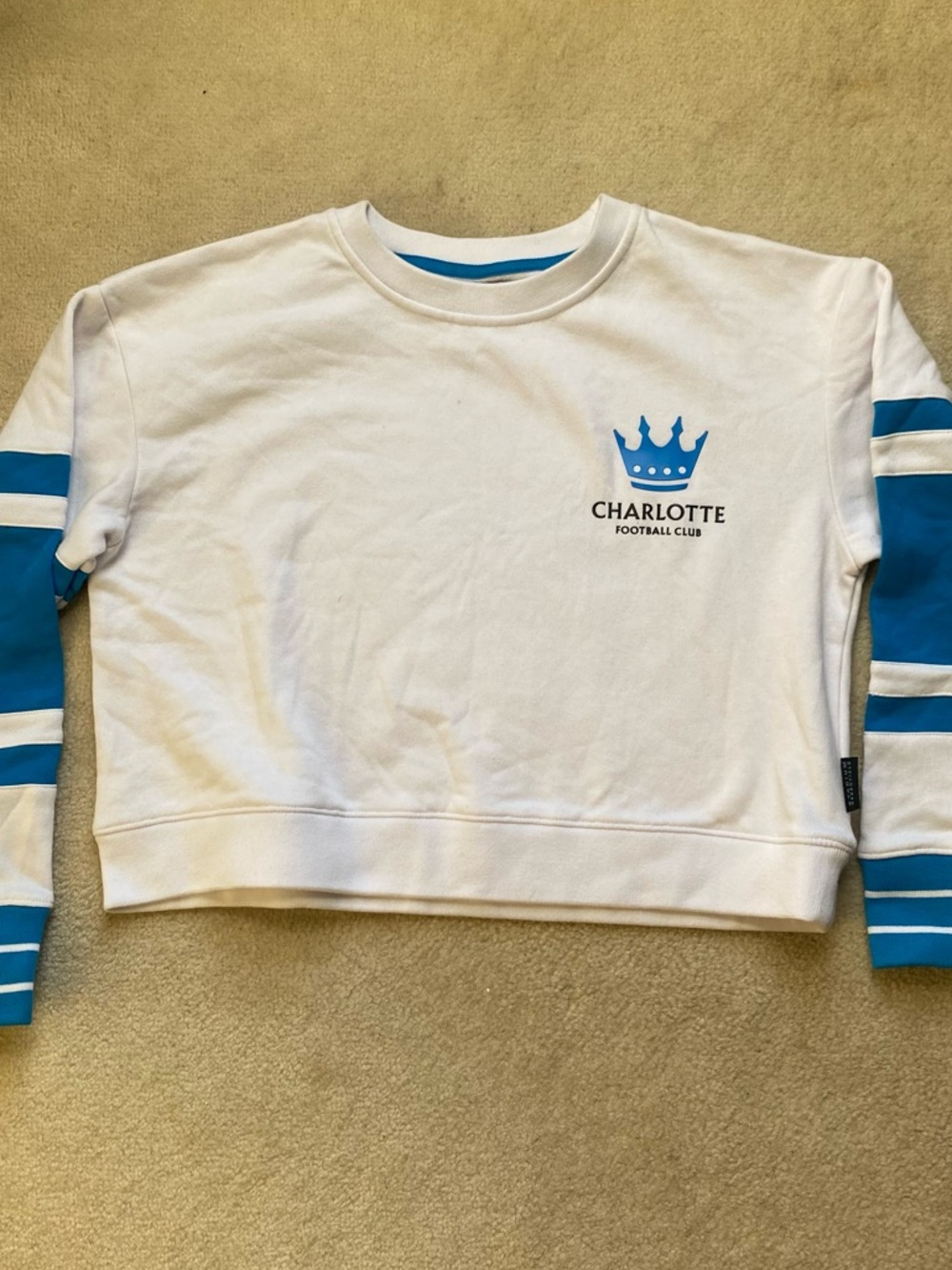 Women's Stadium Essentials White Charlotte FC Scrimmage Cropped Pullover Small